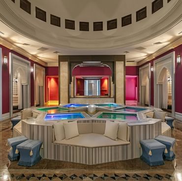 Спокойствие после спа в окружении арочной архитектуры — только в Titanic Deluxe Golf Belek.