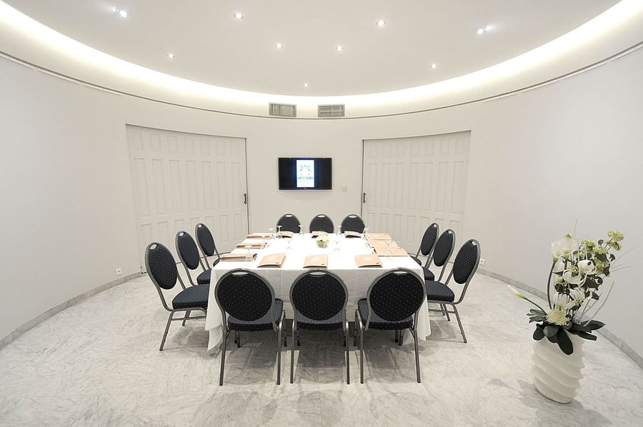 Aménagement de la salle de réunion « Musicien » à l'hôtel Splendid & Spa de Nice