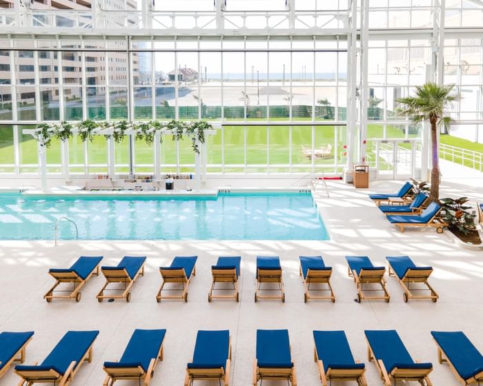 Interior of Bliss Pool at Island Waterpark at Showboat