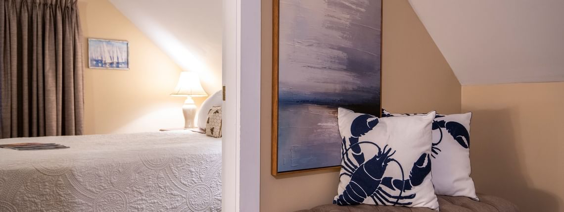 bar harbor manor queen suite apartment