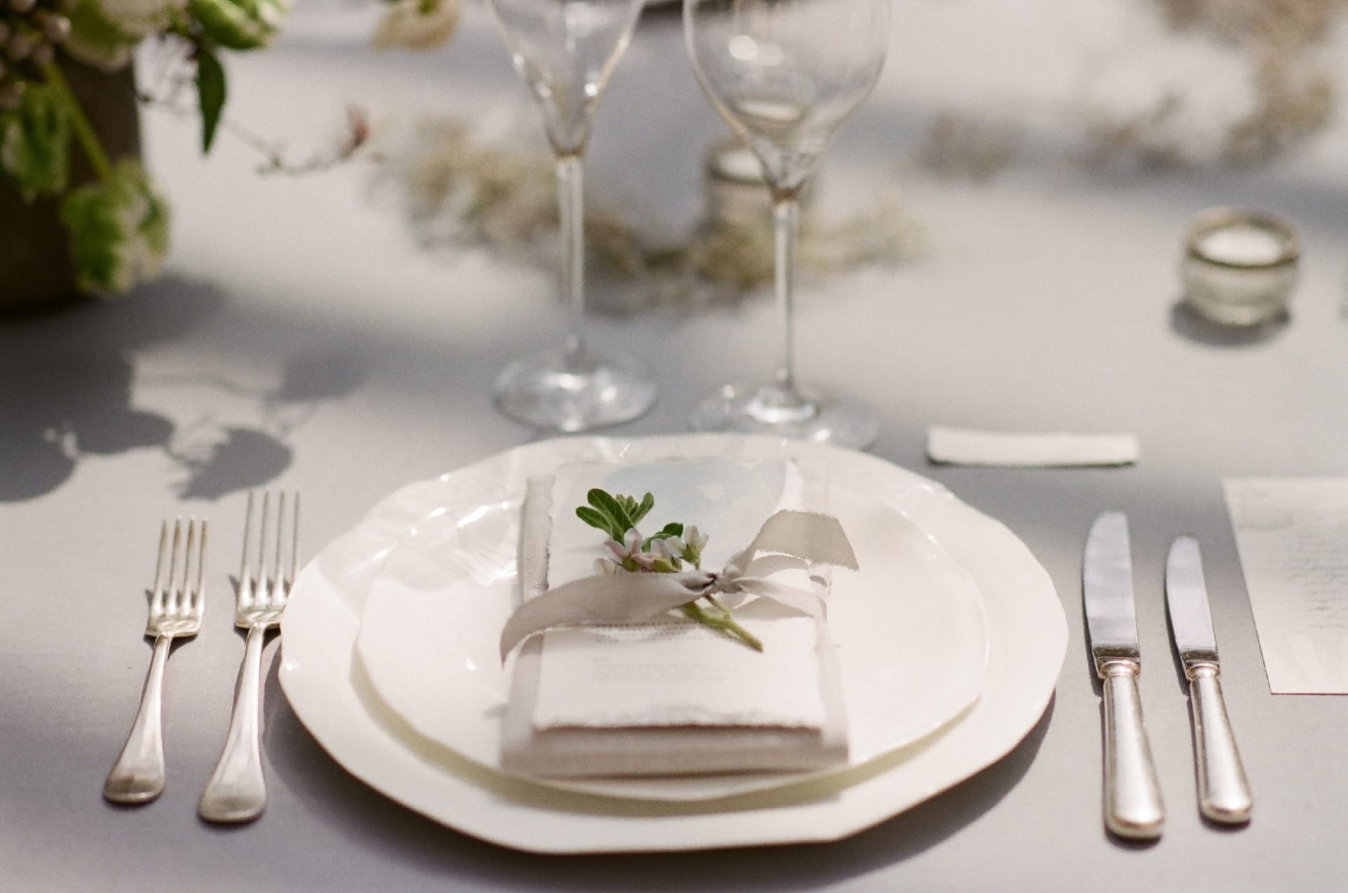 Weddings Table Setup - Domaine De Manville