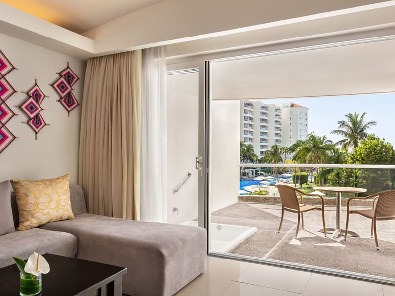 Junior suite partial ocean 