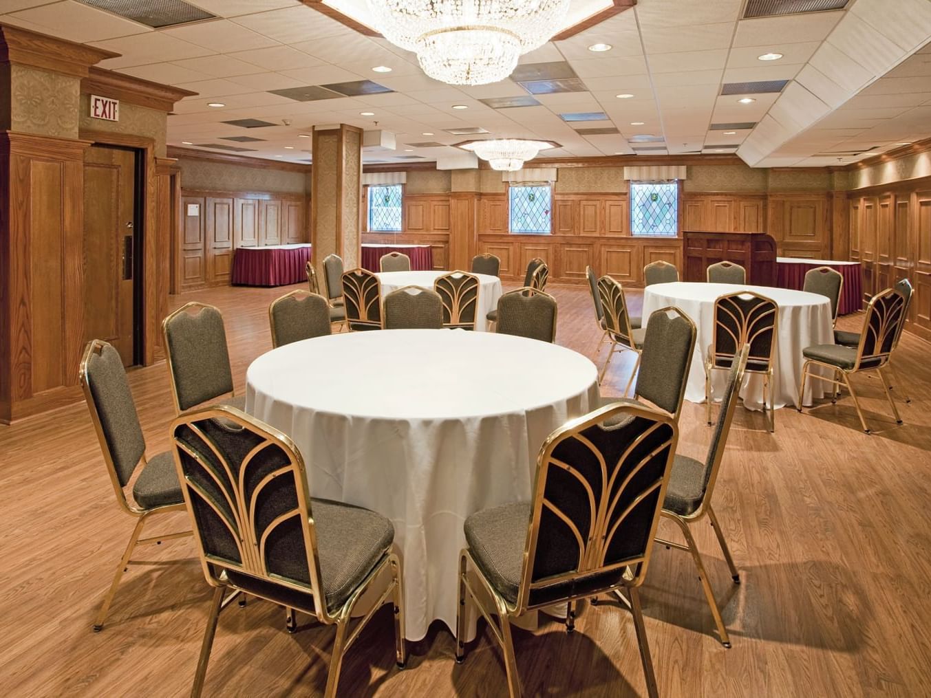 Banquet in London event room at Clayton Plaza Hotel