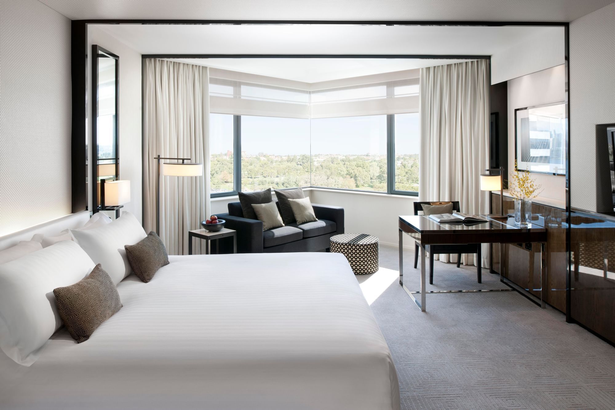 <p>Rooms</p>