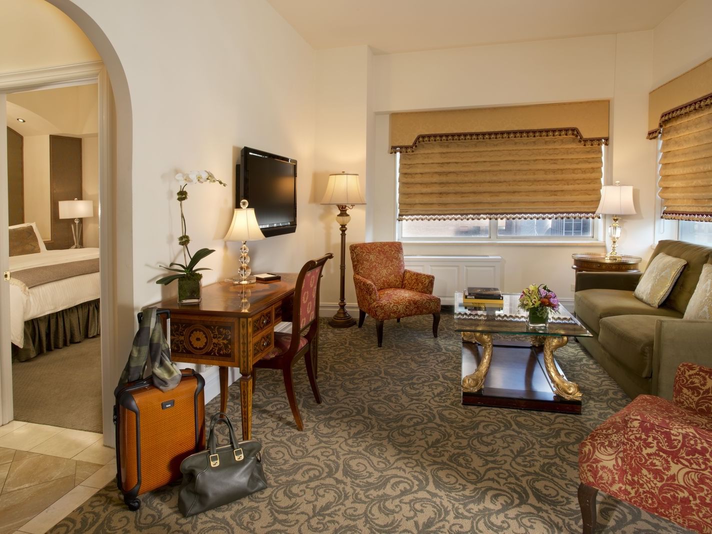 Living Room seating area in One-Bedroom Suite at Kimberly Hotel