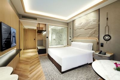 Premier Room