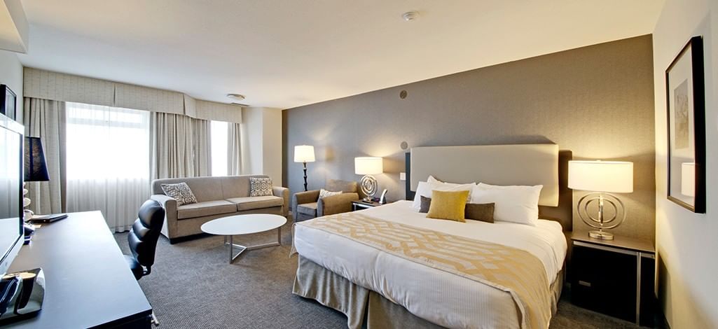 Coast Kamloops Hotel amp Conference Centre Superior King Room