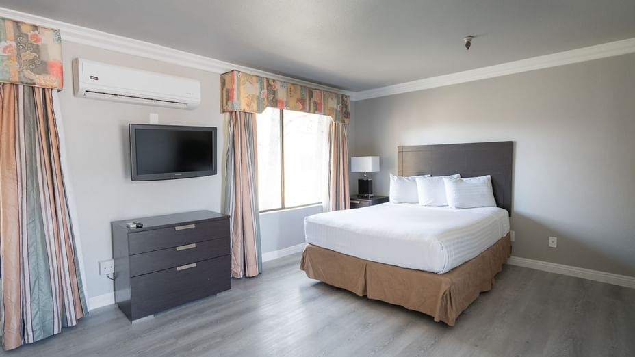 Extended Stay Studio Suite Queen Bed Alexis Park Resort