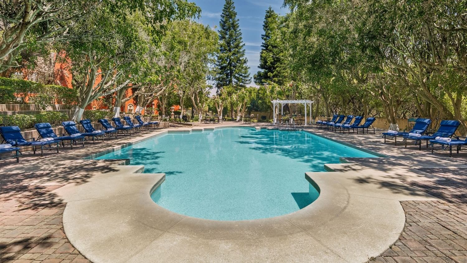 pool