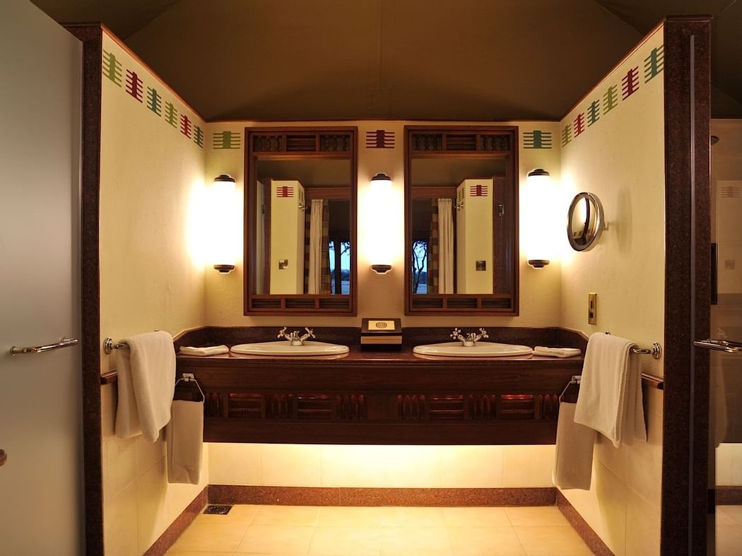 The Bathroom in Morani wing tent at Sweetwaters Serena Camp