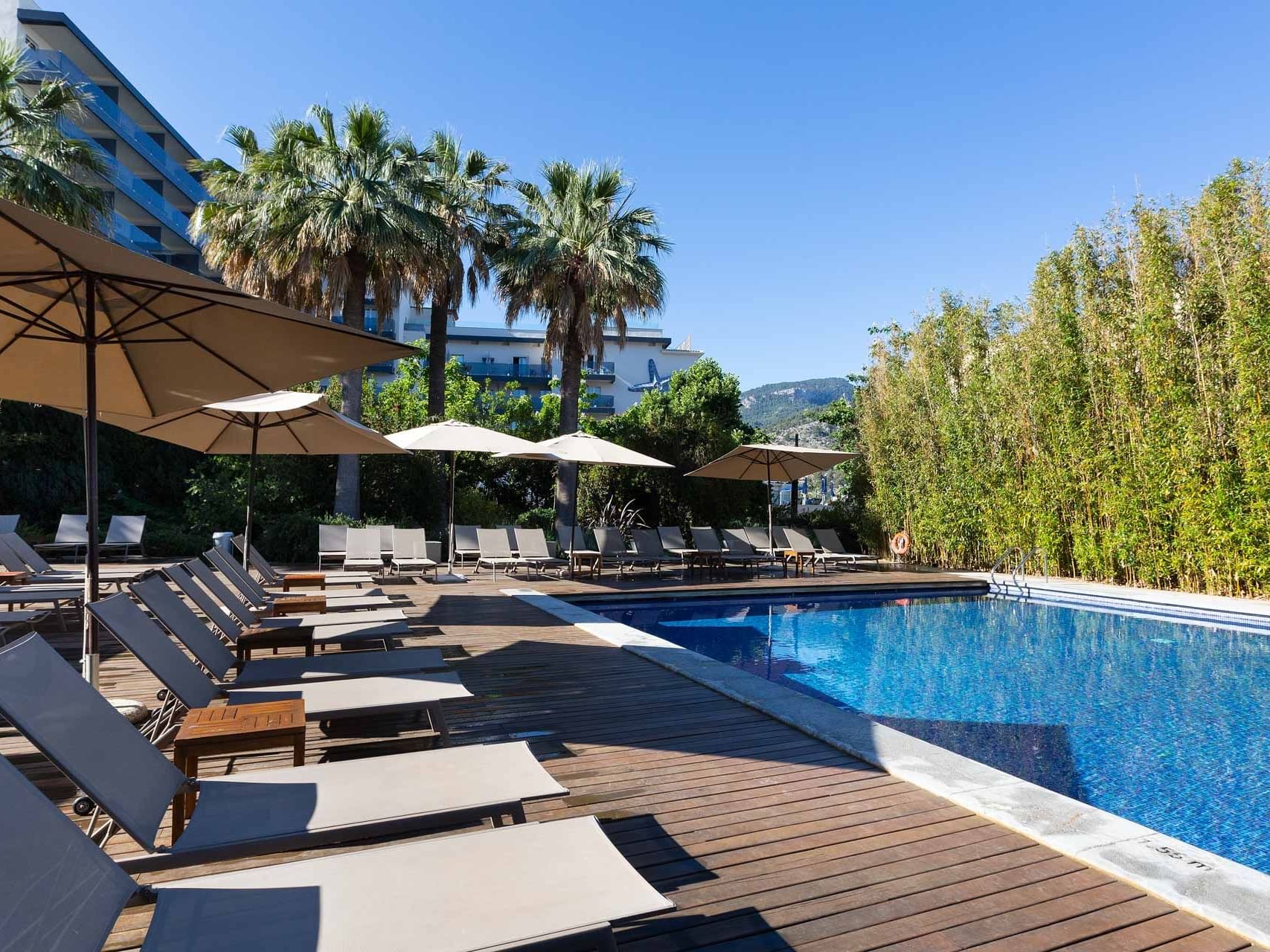 Terrasse de la piscine - Aimia Hotel Mallorca