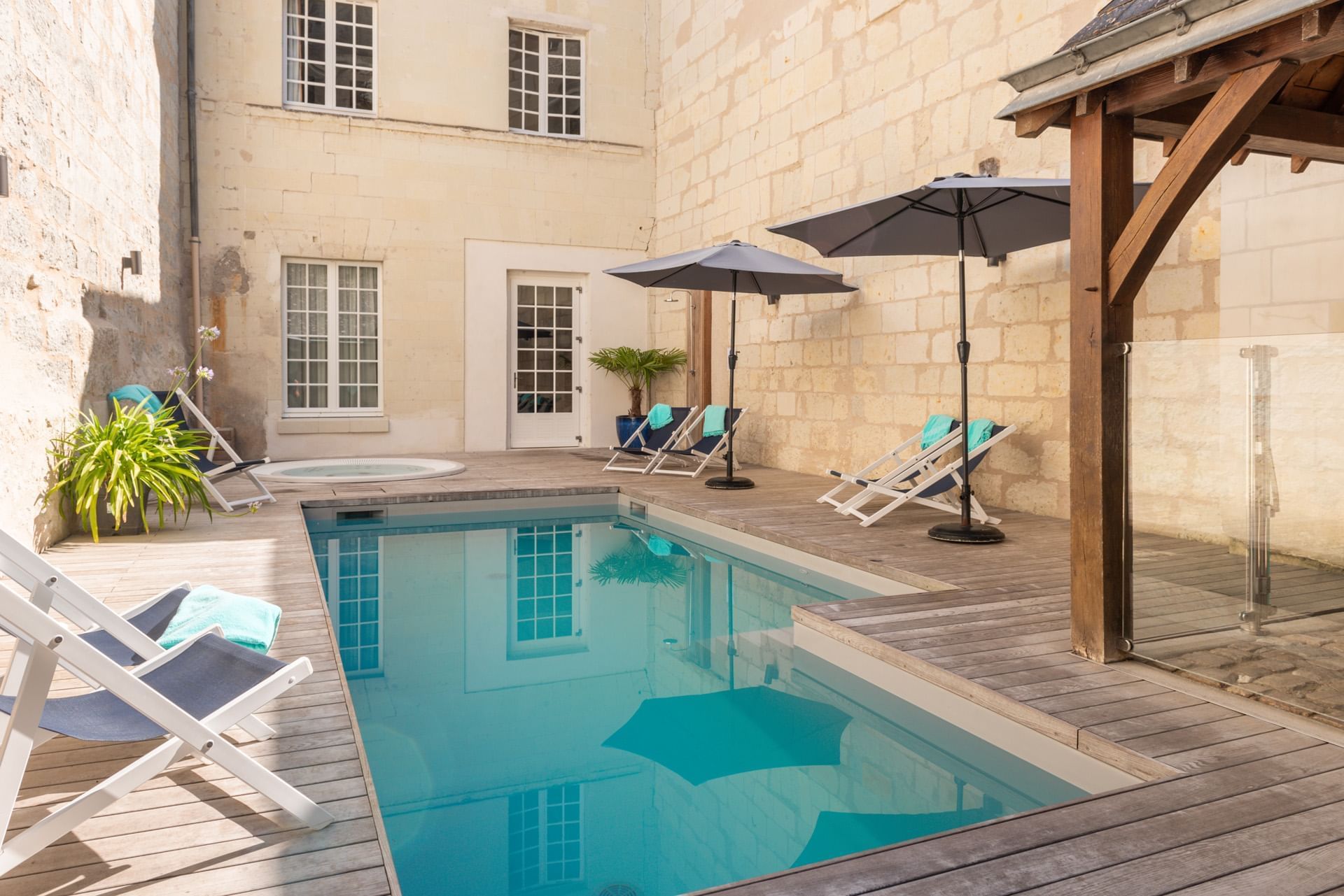 Pool at Hotel Anne d'Anjou in Saumur, France