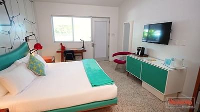 A short overveiw of the Catalina King highlighting space and ADA facilities. 