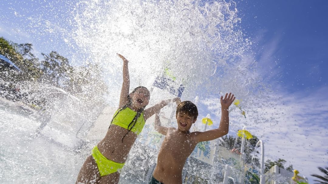 Family Water Park in Orlando | Surfari at The Grove Resort