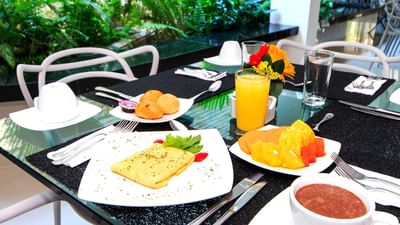 desayuno en restaurante de GIO Cartagena