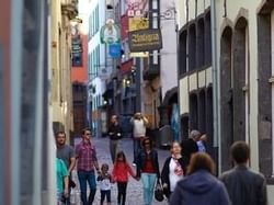 People at Cologne Shopping Streets near Rheinland Hotel Kollektion