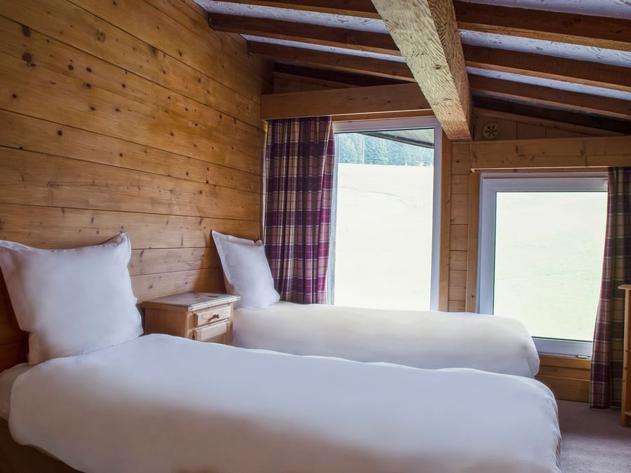 Interior of the Double bedroom at Chalet-Hotel La Marmotte