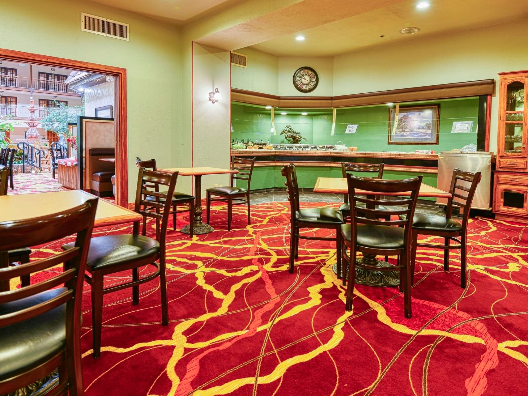 Table setting in Remington's restaurant at MCM Eleganté Suites