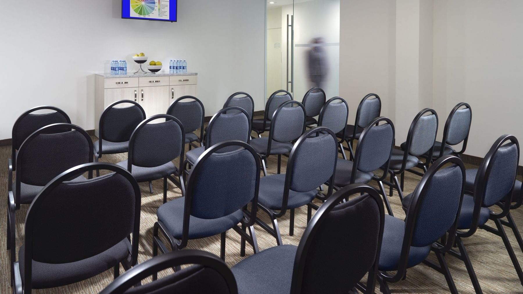 Chair arrangements in a meeting room at One Saltillo Aeropuerto