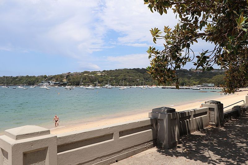 does balmoral beach allow dogs