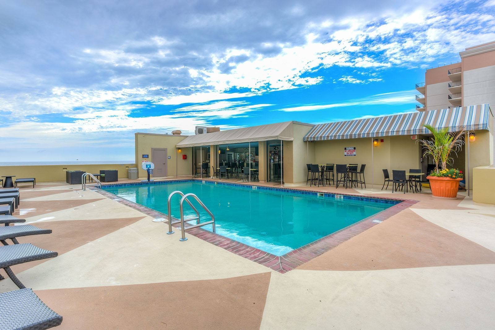 rooftop pool