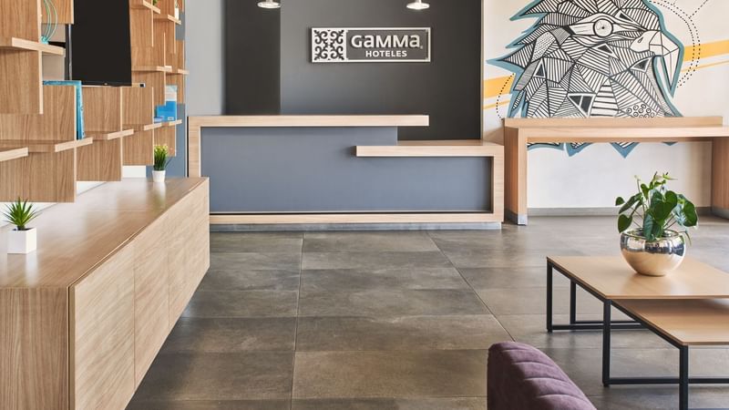 Lobby & lounge area at Gamma Querétaro