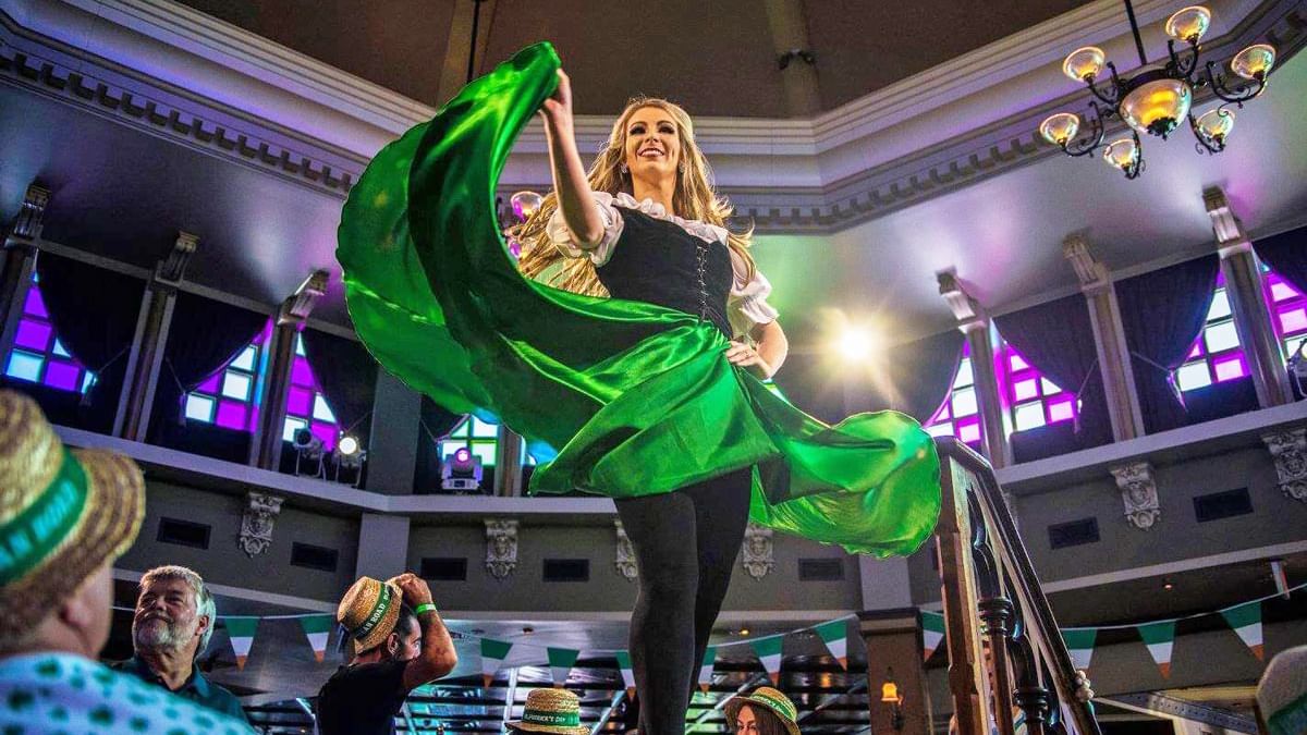 Dancers at Ragland Road Disney Springs