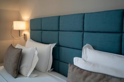 Cushioned headrest- Hotel Portovenere