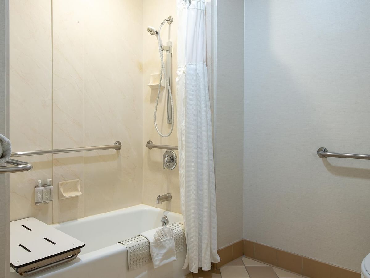 Coast Accessible King - Washroom