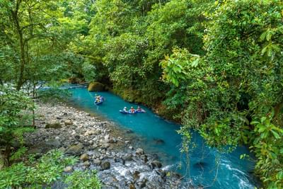 tubbing en rio celeste