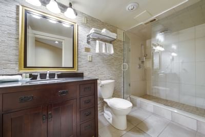 monte carlo inns bathroom