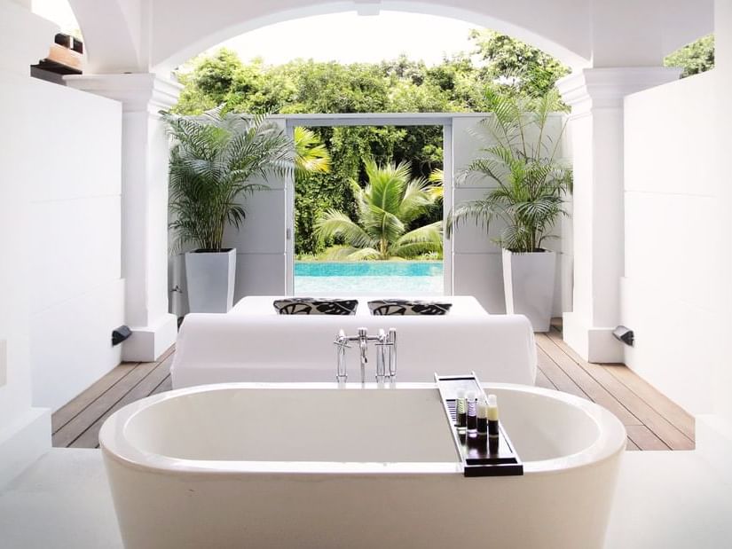 Bathtub in Couple Suite with Pool Access at Amara Sanctuary