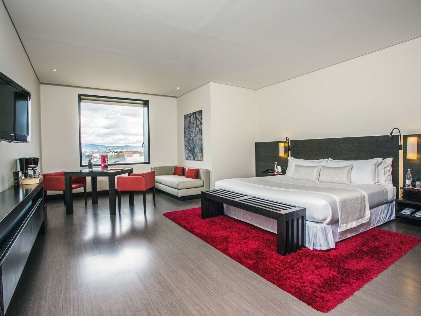 superior king bed room