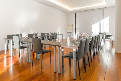 Sala de reuniones del Hotel Amura Alcobendas cerca de Madrid