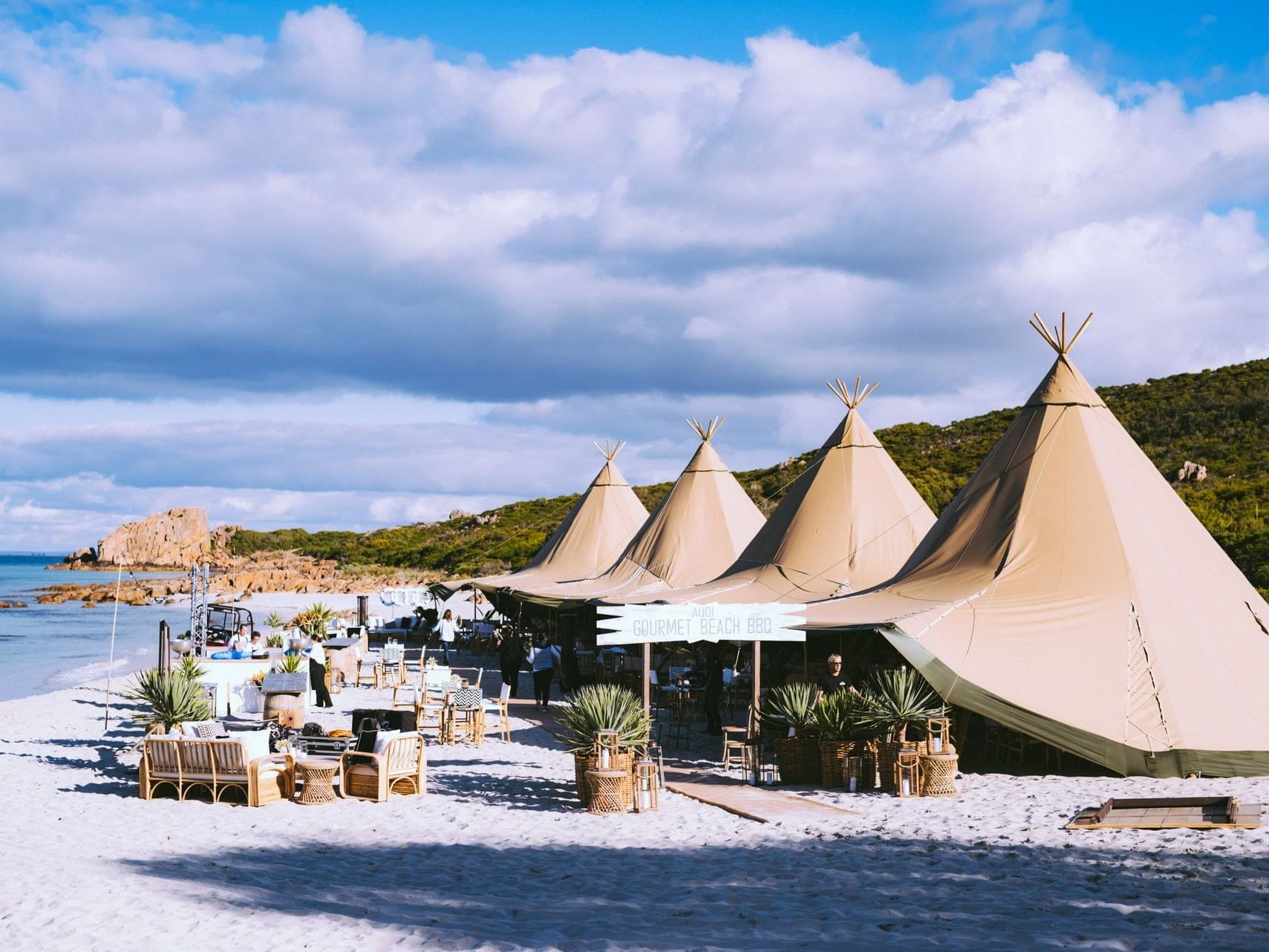 Gourmet Beach at Pullman Bunker Bay Resort