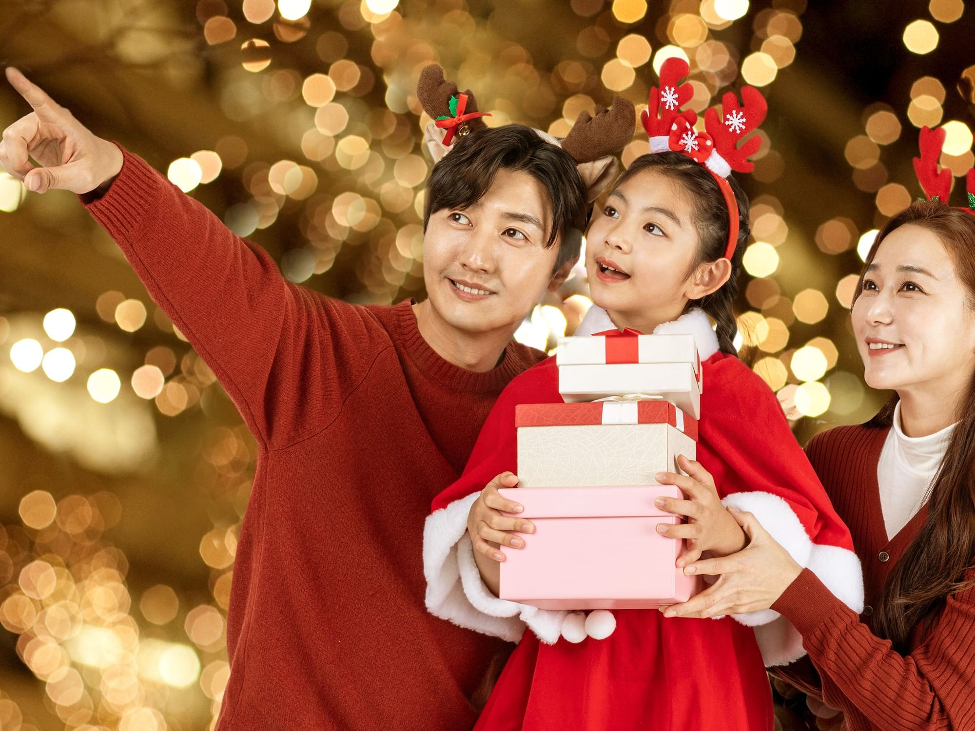 Celebrate the holidays with a festive Christmas staycation at Paradox Singapore.