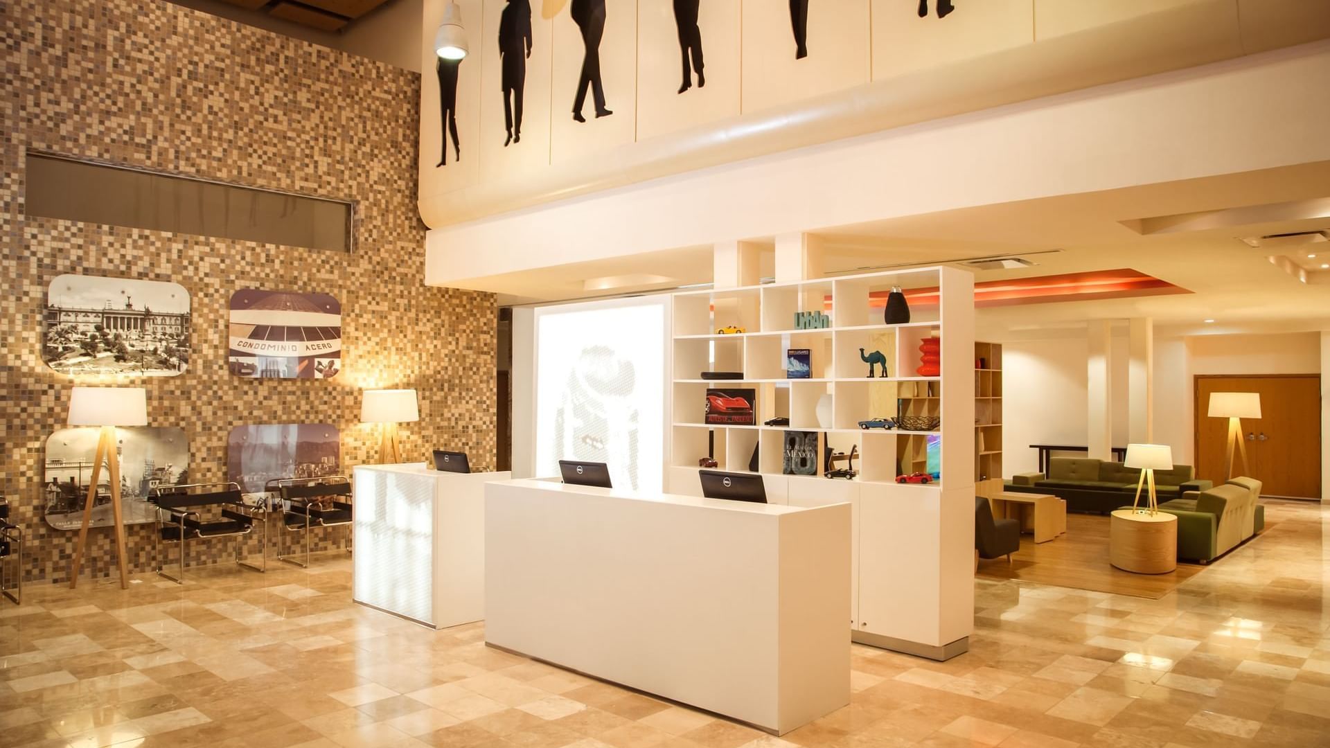 Reception area with a lobby at Fiesta Inn Monterrey Fundidora
