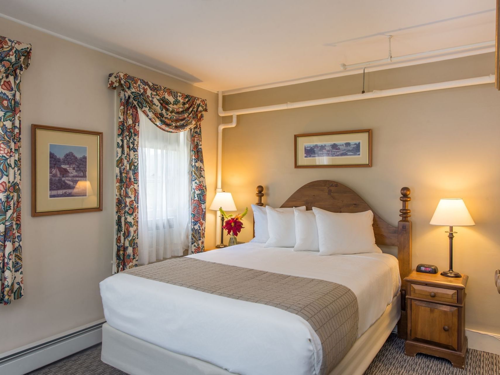 Deluxe Queen Room at Eagle Mountain House & Golf Club