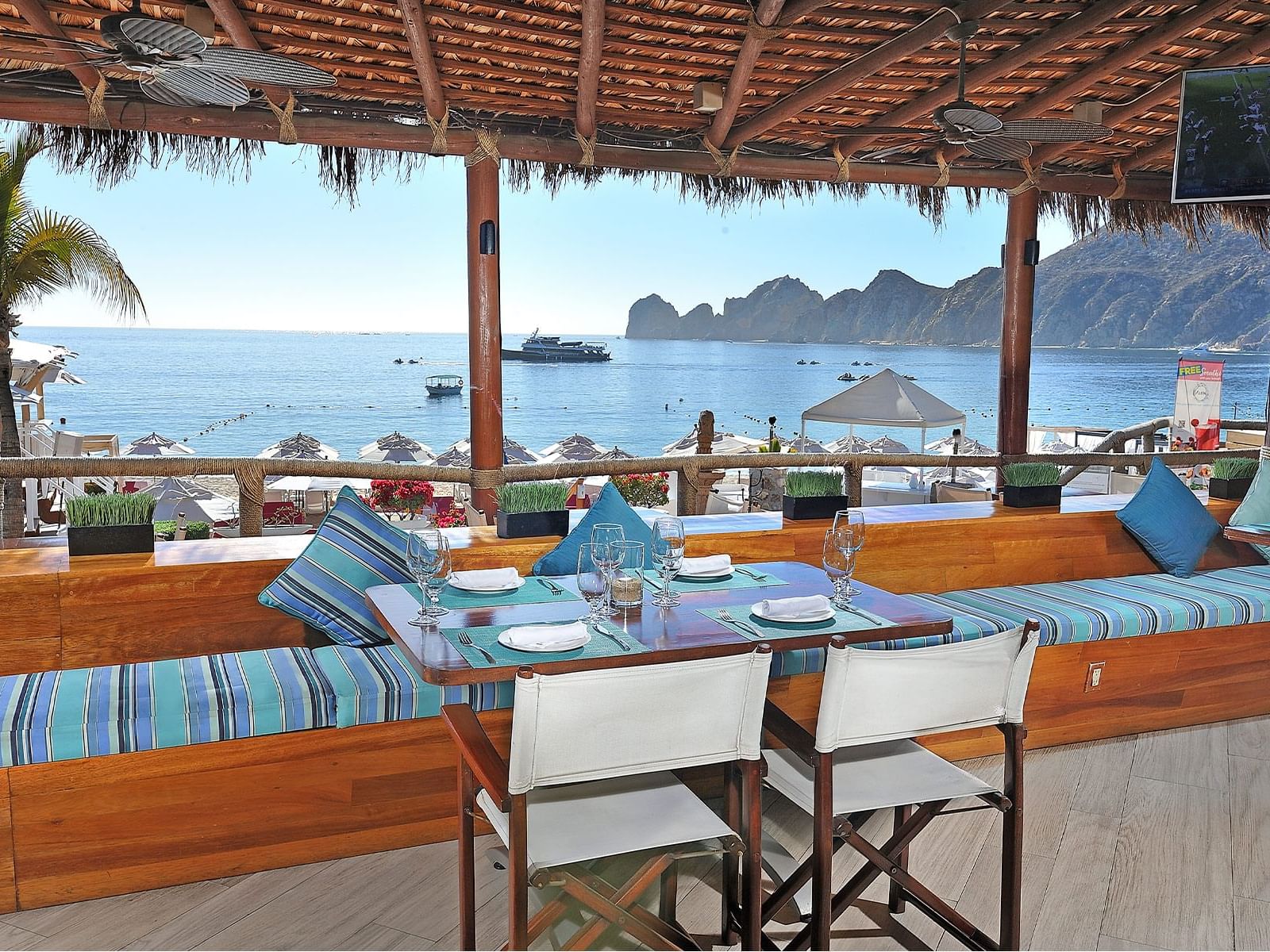 Dining table at Aleta Restaurant in Cabo Villas Beach Resort