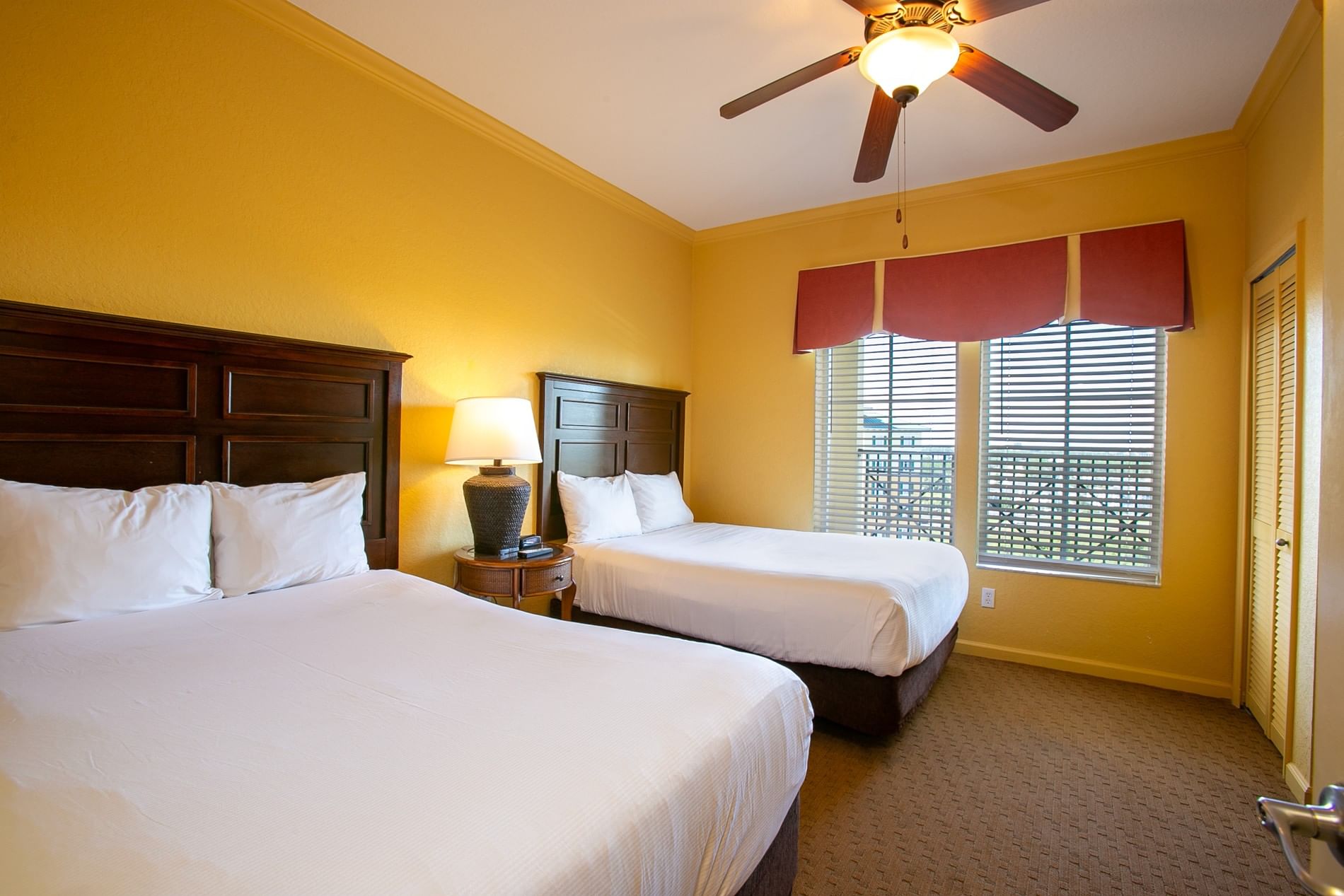 4th bedroom with full beds