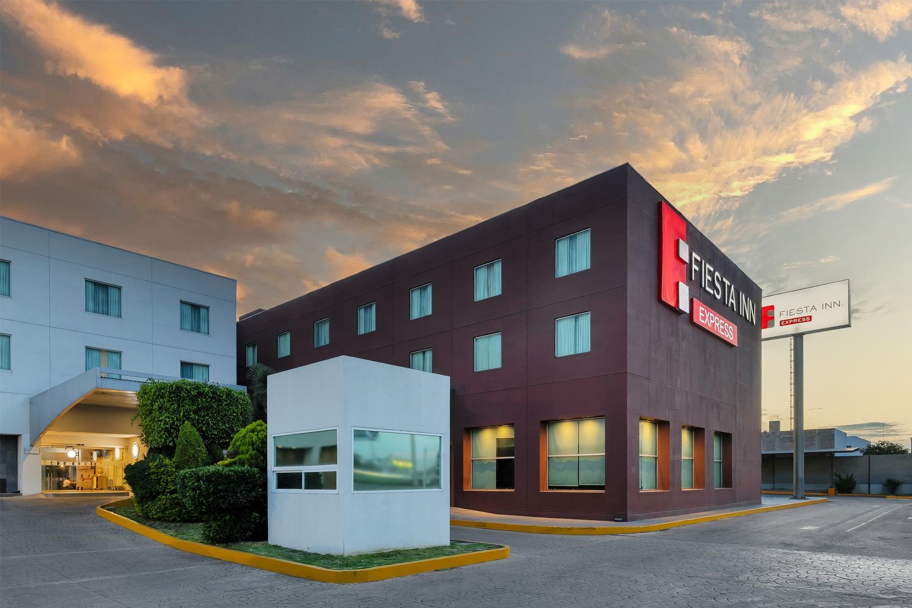 Fiesta Inn Express San Luis Potosí Oriente