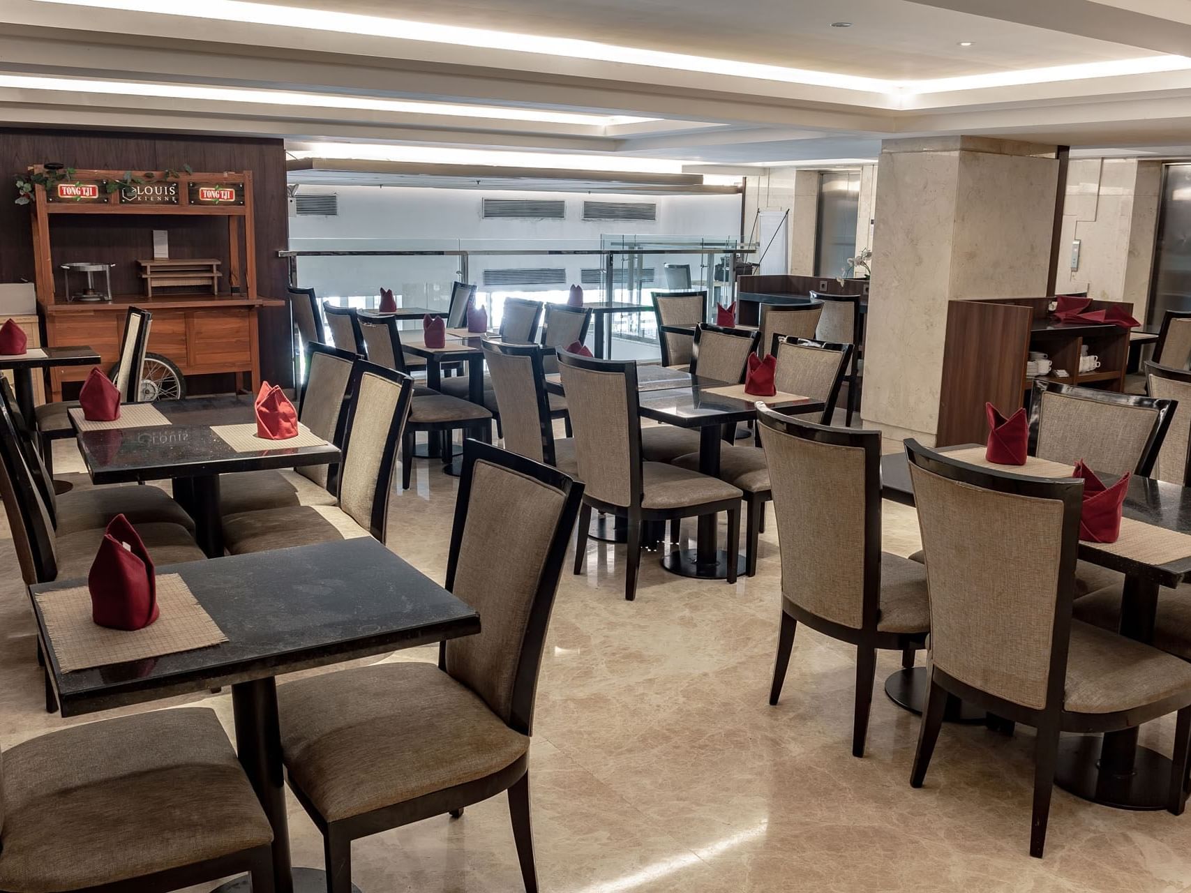 Dining tables in Gastro & Sky Bar at LK Hotel Simpang Lima