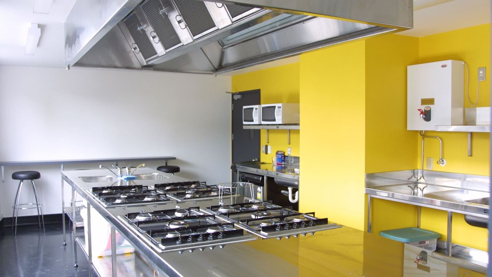 Auckland_Communal Kitchen