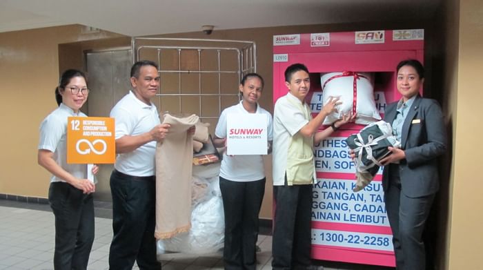 People posing at Bin It with KLOTH program at Sunway Lagoon