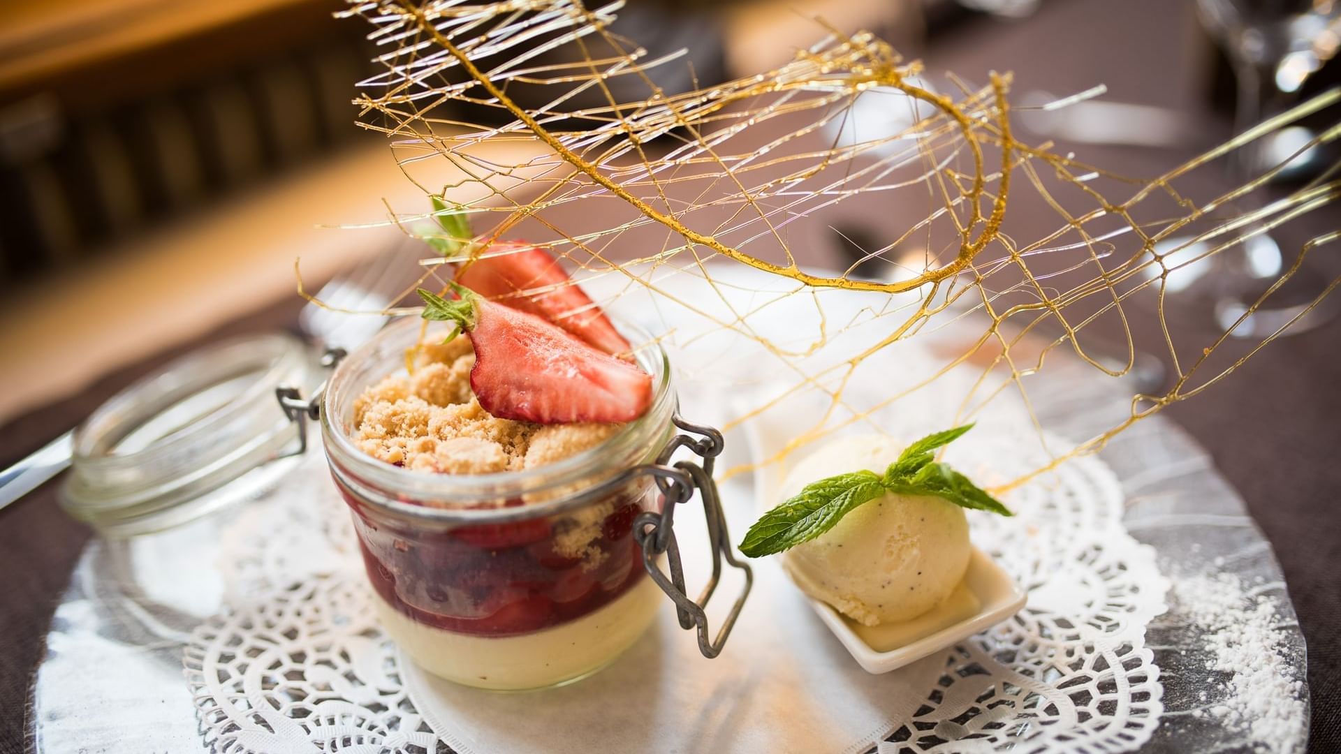 Closeup of cake jar served at Originals Le Kastelberg