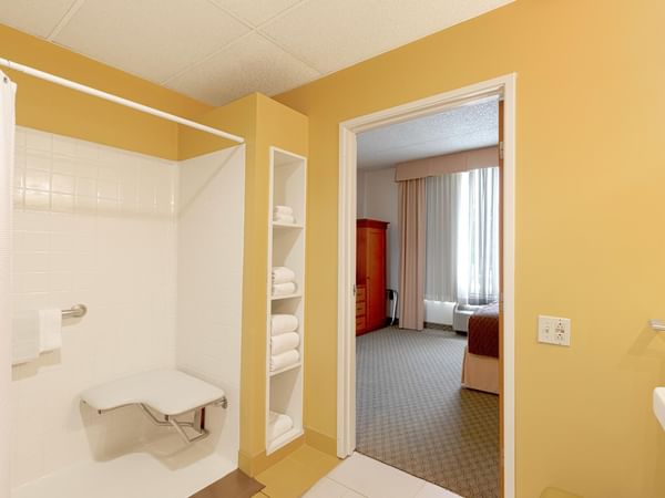 coast accessible queen with roll in shower