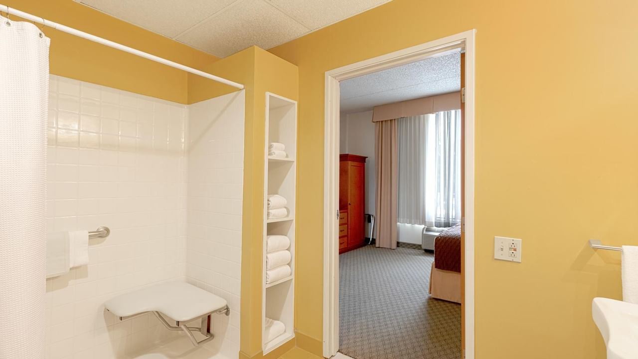 coast accessible queen with roll in shower