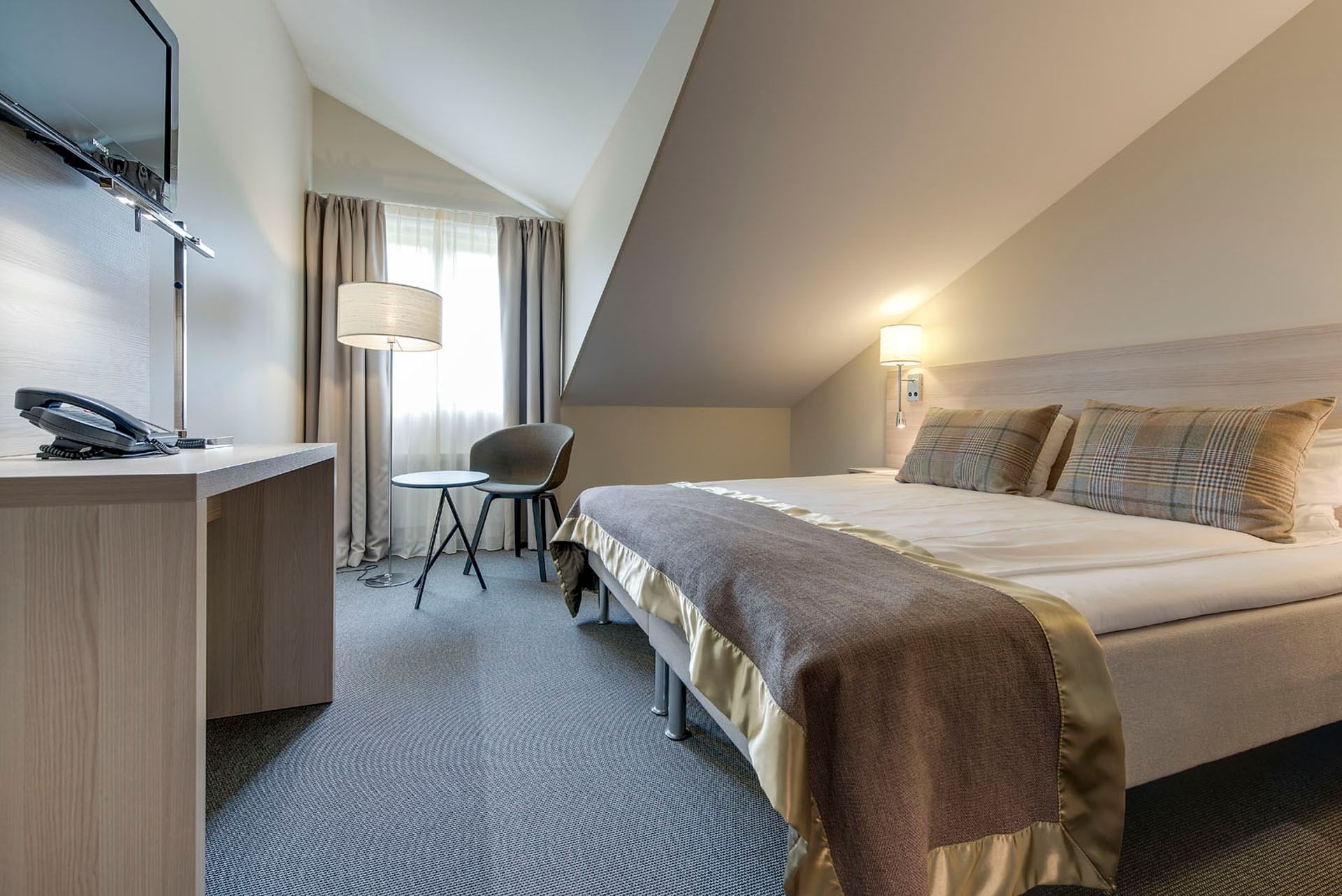 Tyrifjord Hotel Rooms Scandinavian Mountain view
