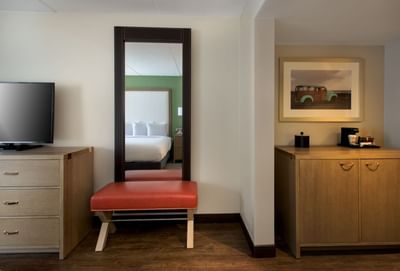 king bed