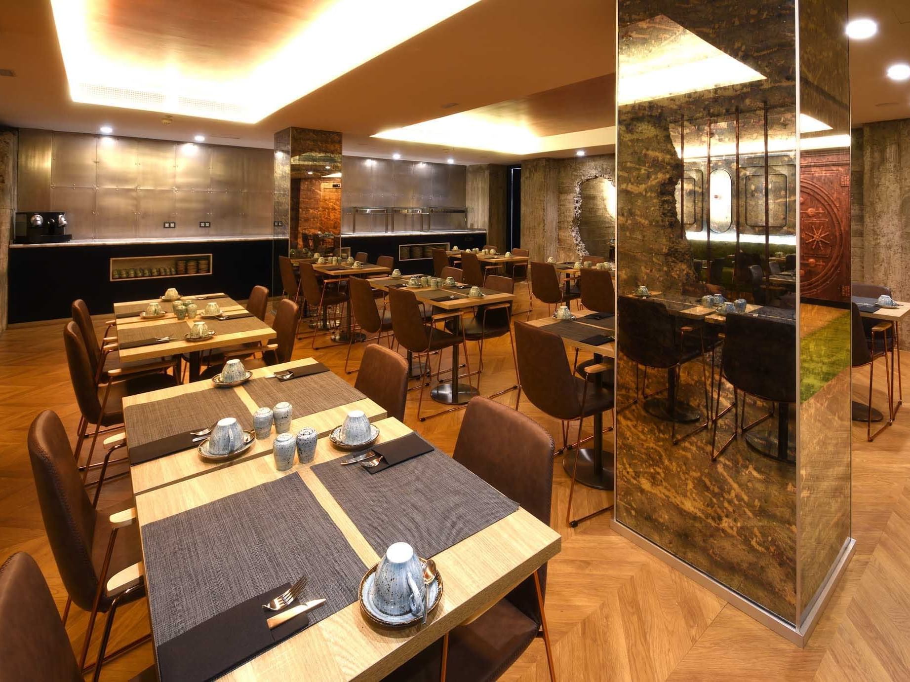 restaurante en hotel Design Plus Bex